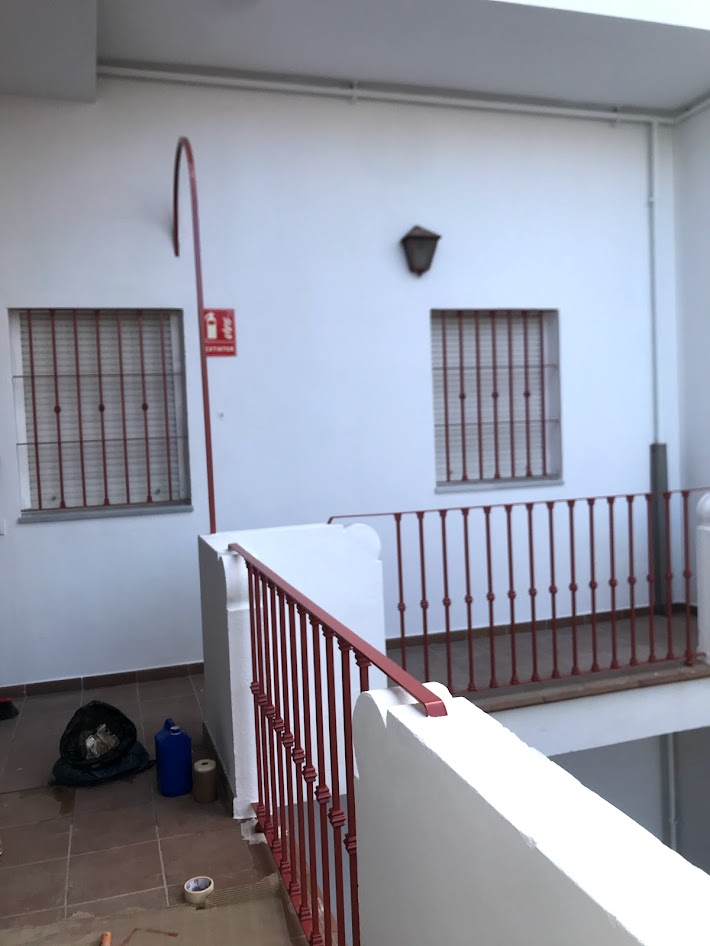 Pintura de zonas comunes en comunidades y casas